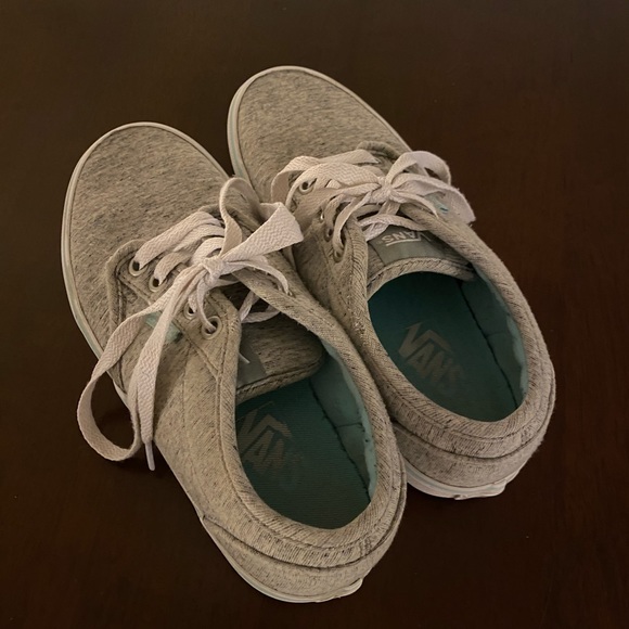 Vans Lace up tennis shoe size 5.5 - Picture 2 of 5